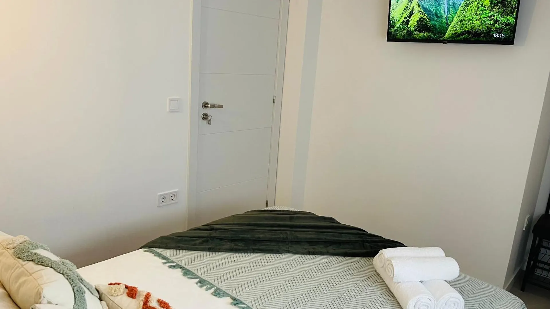 Solaz Malaga, Shared Apartment Испания